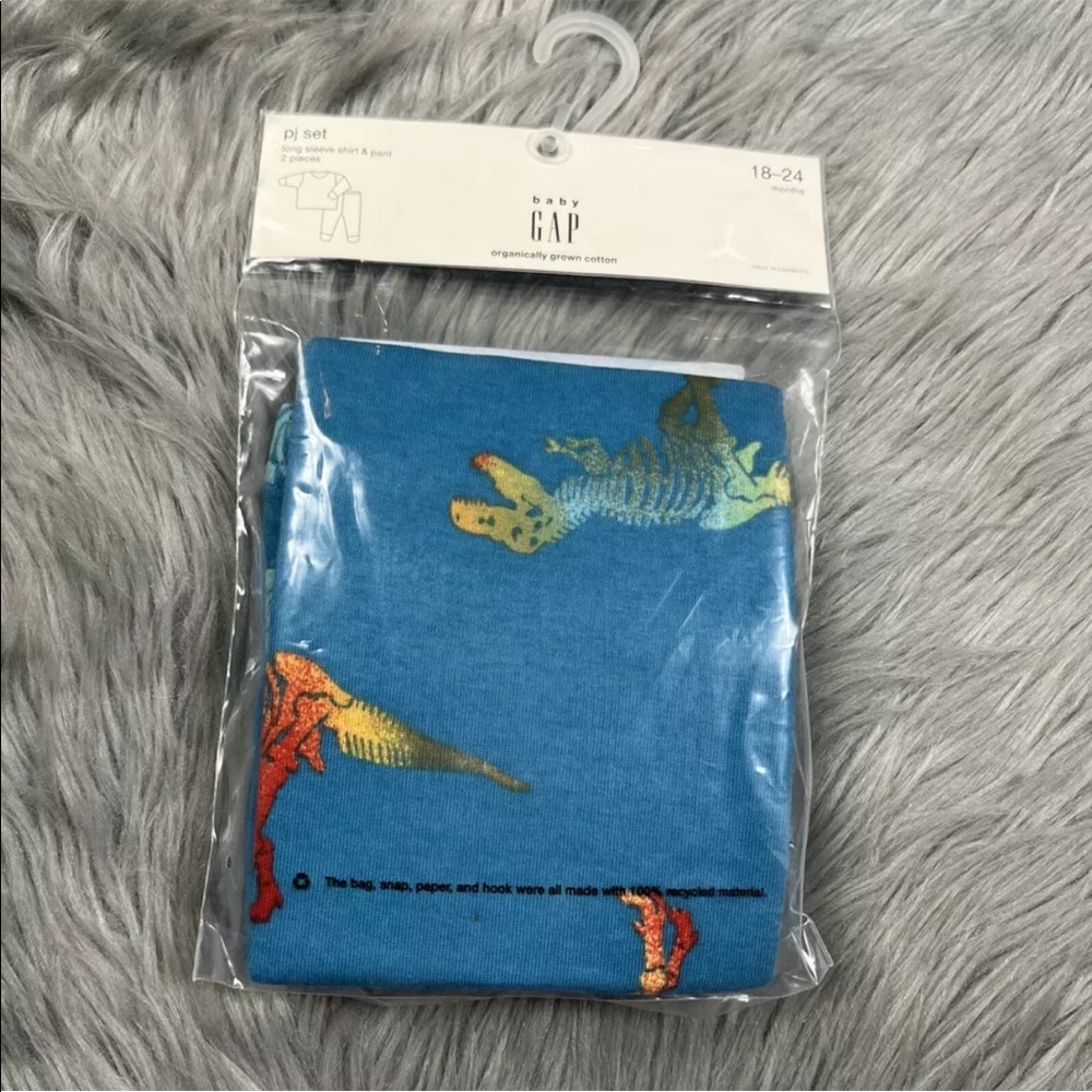 Baby Gap Toddler 18-24 Months Pajamas Dinosaur Long Sleeve Set
